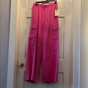 Universal Thread Fuchsia Wide Leg Pants